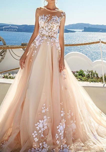 Очень красивое! Глаз не отвести!