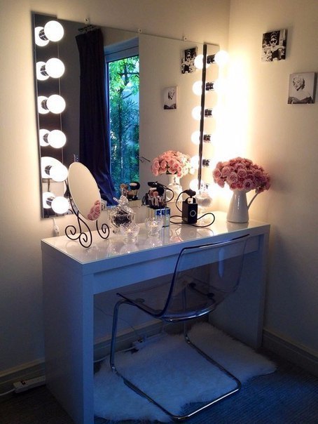 Сколько девушек хотели бы себе такой уголок 