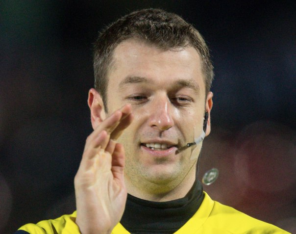 За что Матюнин удалил игрока 