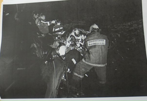 Второй год бьюсь за честное имя своего супруга и пытаюсь вернуть его к нормальной жизни после аварии (ДТП), в результате которой ему был причинён тяжкий вред здоровью. Правоохранительные органы Ломоносовского района Ленинградской области, а также ГСУ ГУ МВД РФ по СПб и ЛО, прокуратура Ленинградской области, судебная власть все считают, что бездействие органов дознания и следователя Браева М.А. в течении более чем года является законным и обоснованным. Прошу отнестись к моей жалобе с пониманием. Из моего супруга пытаются сделать виновника аварии, стараются выставить его нарушителем Закона. И всё только потому, что второй стороной в ДТП были люди наделённые властными полномочиями (пусть и районного масштаба) - Subaru Forester (Марковы г. Кингисепп), а мой супруг ехал на обычных 