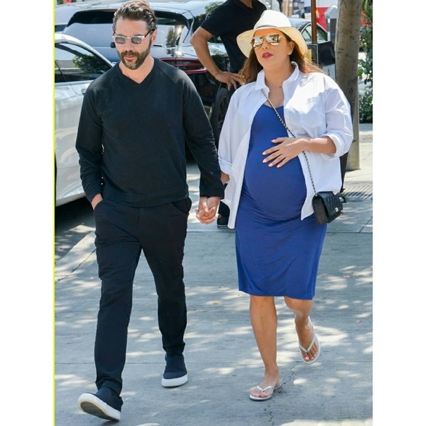 Папарацци сфотографировали беременную Еву Лонгорию с мужем! 