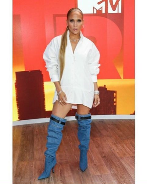 Новый выход Дженнифер Лопес в свет!