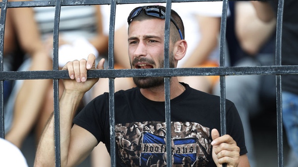 Атака на журналистов, лазерные указки, политический баннер. Как накажут ПАОК