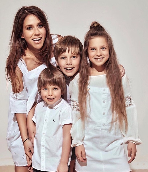 Юлия Барановская поделилась снимком с детьми! 