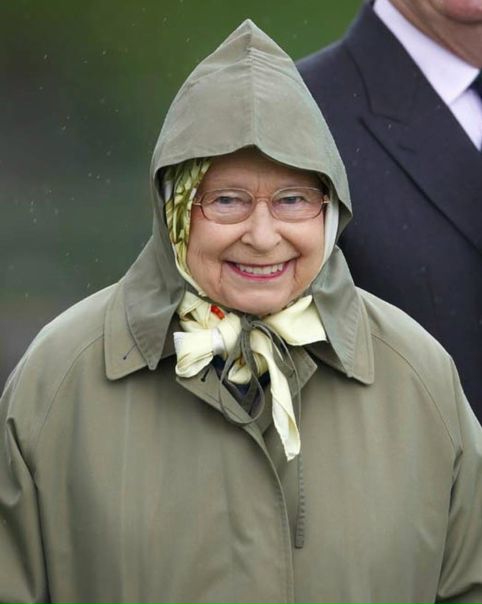 Возраст берет верх над Елизаветой 2.