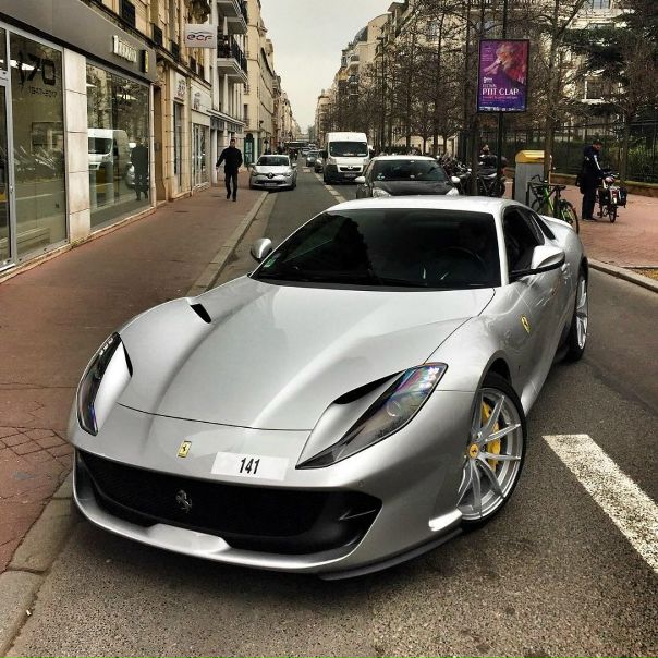 Ferrari 812 Superfast