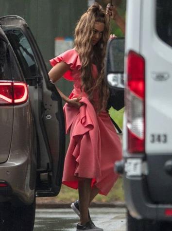 Папарацци сфотографировали Тайру Бэнкс!