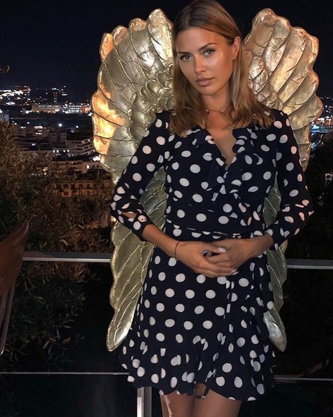 Виктория Боня поделилась фото с округлившимся животиком! 