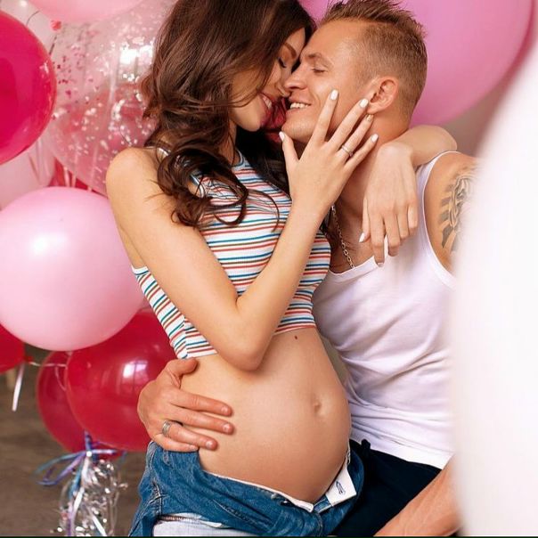 У Тарасова и Костенко родится девочка. 