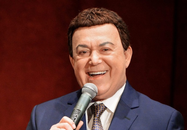 По графику скорбь по Иосифу Кобзону пора закончить.