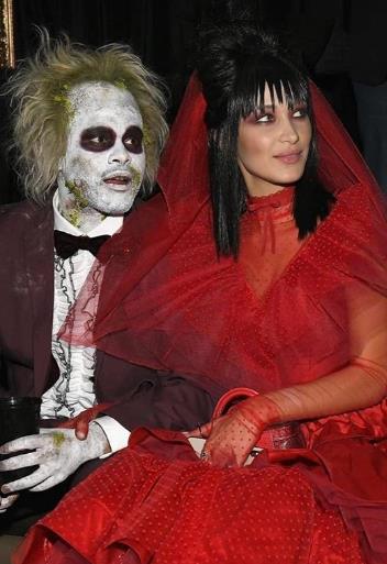 Белла Хадид и The Weeknd на Хэллоуин.
