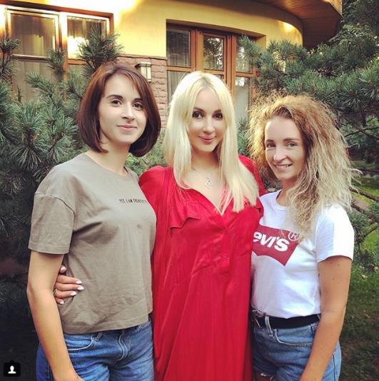 Лера Кудрявцева устроила фотосессию для своей малышки! 