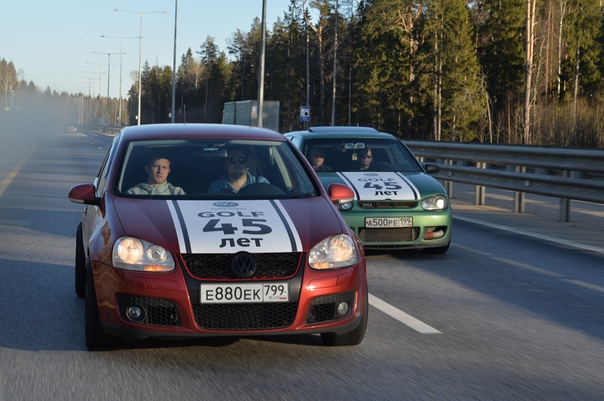 Еще вчера они неслись по М-11, а сегодня уже участвуют в Петербургском автомобильном салоне. Немного дорожной романтики в ленту! #м11 #GolfM11 #АвтогодаМ11 #autogoda #autogoda2019 #автогода #автогода2019 #golf #volkswagen #фольксваген #автодор #фольксвагенгольф #volkswagengolf Подписывайтесь  T-pass