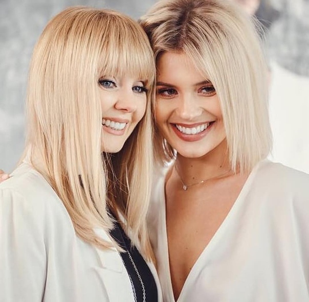 Как сестренки , правда   