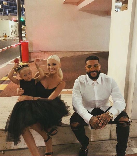 Тимати , Алена Шишкова с дочкой Алисой 