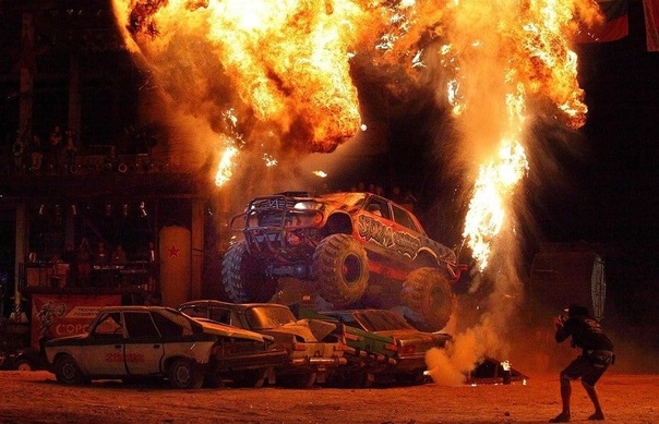 ТАНКИ ПРОТИВ БИГФУТОВ – ЭТО НУЖНО УВИДЕТЬ! 