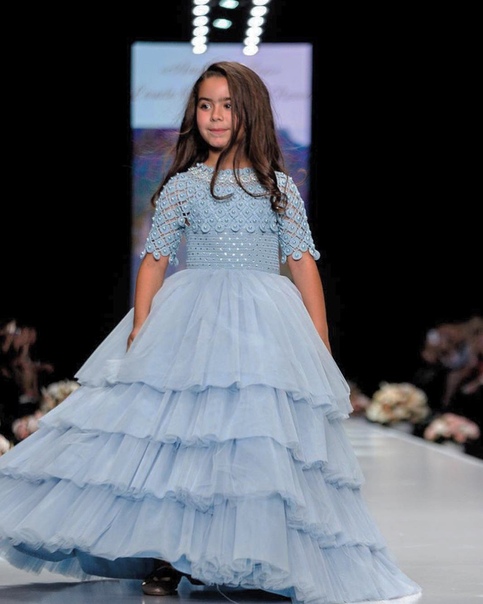 Дочка Ани Лорак взорвала подиум! 