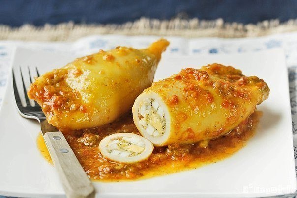 Кальмары, фаршированные креветками