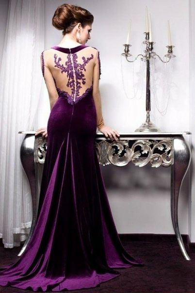 Платья в фиолетовом цвете