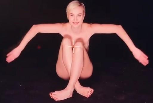 Полина Гагарина опять сняла трусы для инсты.