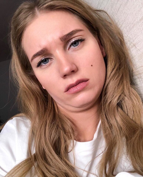 Кристина Асмус показала себя с неудачных ракурсов.