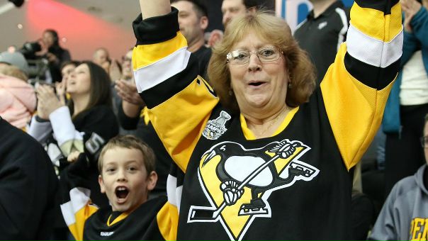 Пока вы готовитесь к биатлону, Малкин феерит в НХЛ 