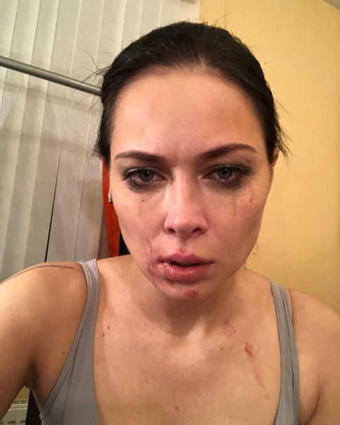 Настасья Самбурская показала как отмечает 8 марта.