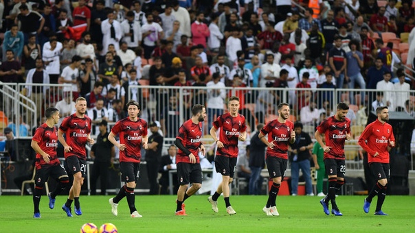 И это не единственная проблема красно-черных