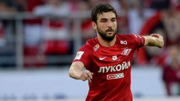 Джикия бежит поздравлять 