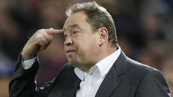  Слуцкий зажег после матча с ПСВ и в пух и прах разнес арбитра