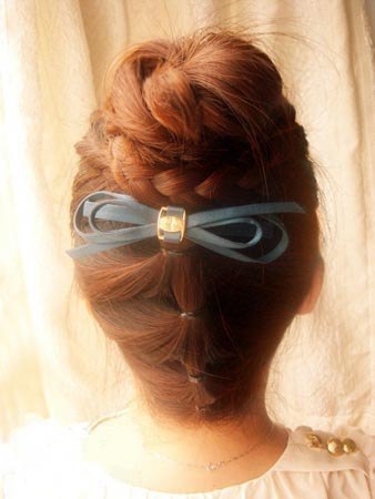 Высокий модный пучок Высокий модный пучок