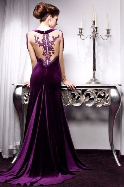Платья в фиолетовом цвете