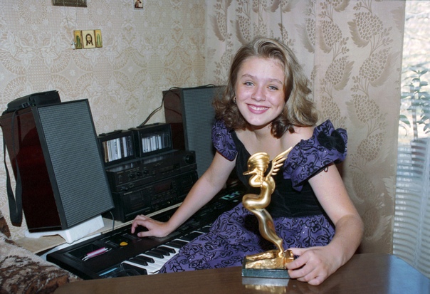 Юлия Началова обошла Кристину Агилеру на музыкальном конкурсе в 15 лет.